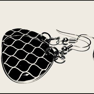 3/$15 Black & White Teardrop Mermaid Earrings